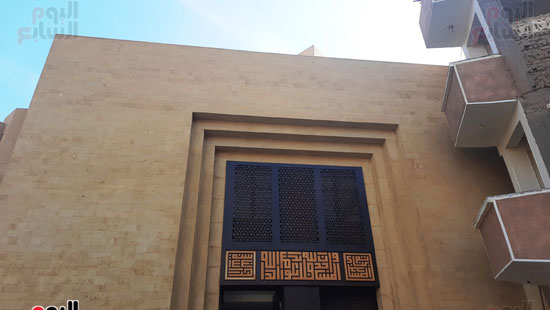 مسجد-ال-أبوستيت-تحفه-معمارية-لا-مثيل-لها-(2)