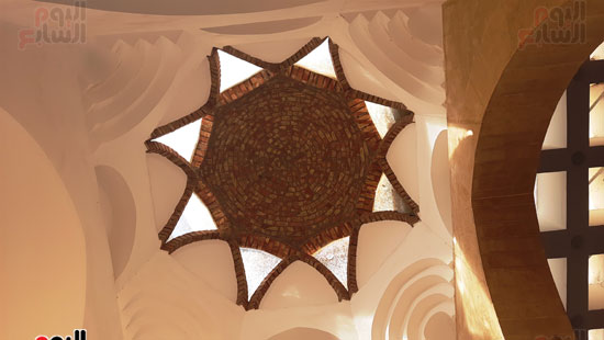 مسجد-ال-أبوستيت-تحفه-معمارية-لا-مثيل-لها-(8)