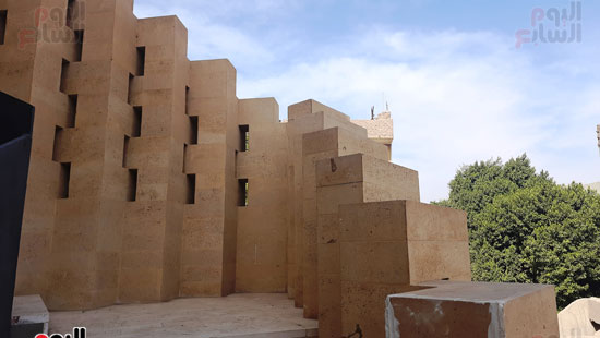 مسجد-ال-أبوستيت-تحفه-معمارية-لا-مثيل-لها-(16)