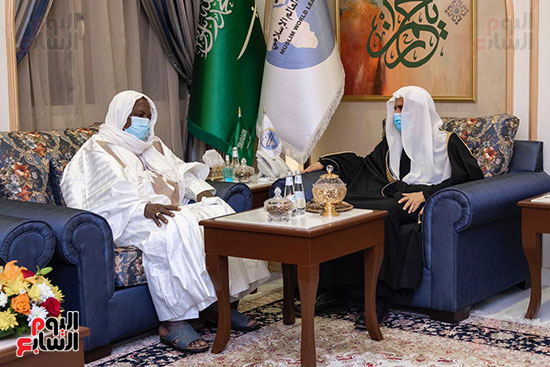أمين عام رابطة العالم الإسلامى يستقبل المنسق العام لتجمع أهل السنة والجماعة في مالي (1)