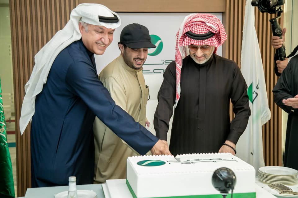 تركى آل الشيخ والوليد بن طلال وسالم الهندى يشهدان افتتاح المقر الجديد لشركة روتانا في الرياض  (1)