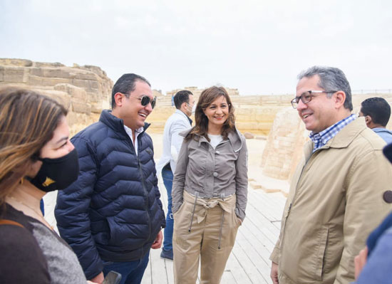 مينا مسعود يزور الأهرامات رفقة وزيرى السياحة والهجرة (3)