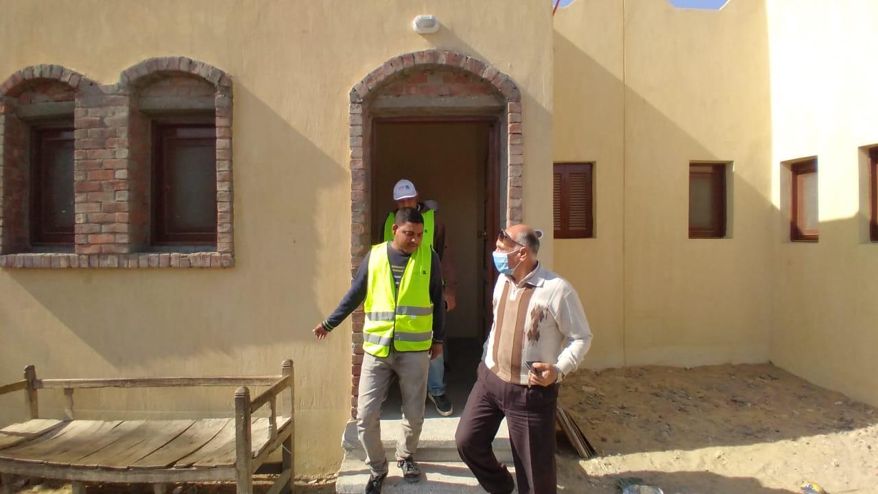 متابعة قيادات اسنا اعمار 41 منزل بقرية الغريرة