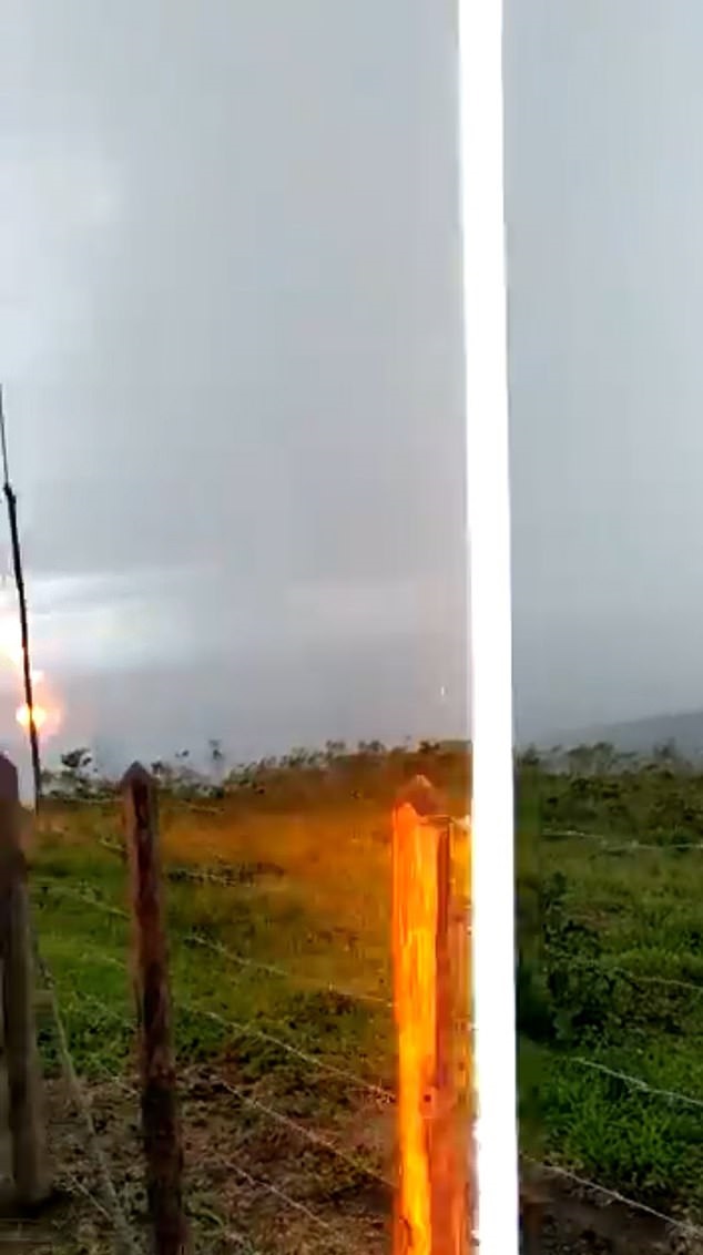 البرق يضرب شخصين خلال التصوير الطبيعة الخلابة في البرازيل (1)