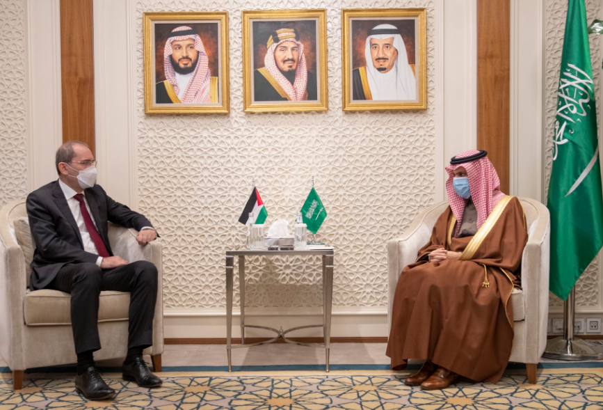 وزير الخارجية الأردني ونظيره السعودي