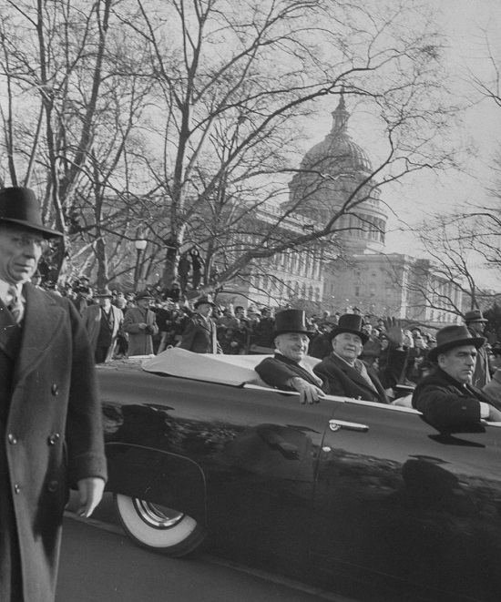 تولى هاري ترومان منصب الرئيس في أبريل 1945