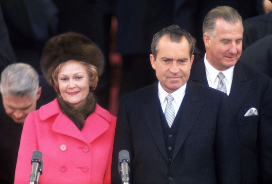 ريتشارد نيكسون تم تنصيبه الرئيس السابع والثلاثين للولايات المتحدة