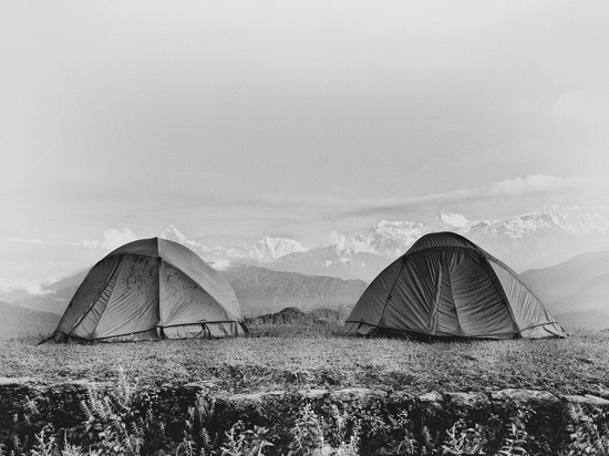 خيم في معسكر بنيبال