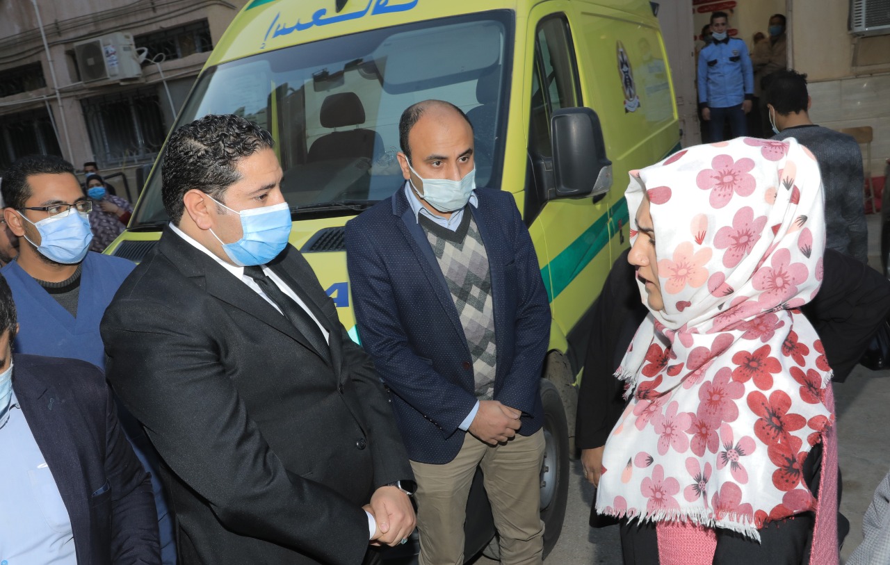 نائب محافظ بنى سويف يتابع مصابى حادث الصحراوى الشرقى بالمستشفى الجامعى (5)
