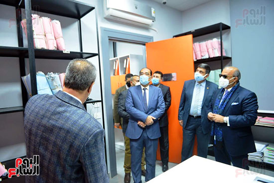 افتتاح مكتب السجل التجارى النموذجي بمنطقة شمال القاهرة (35)