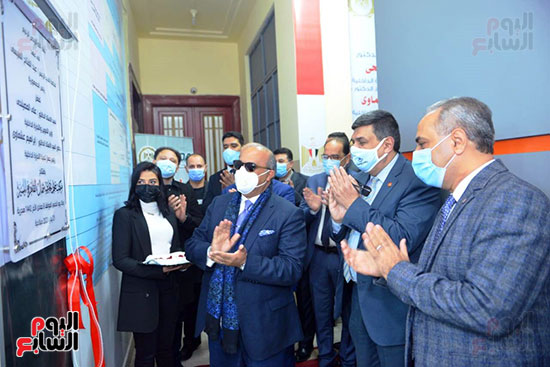 افتتاح مكتب السجل التجارى النموذجي بمنطقة شمال القاهرة (55)