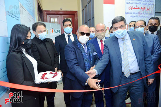 افتتاح مكتب السجل التجارى النموذجي بمنطقة شمال القاهرة (38)