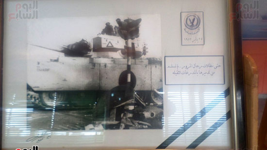 لوحات توثق معركة الشرطة داخل متحف الشرطة بالاسماعيلية (25)