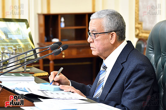 حنفى جبالى يترأس الجلسة العامة حنفى جبالى يترأس الجلسة العامة