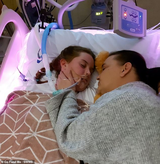 بريطانية تشارك صورة لأبنتها بعد وفاتها في المستشفى للتوعية لمخاطر الربو (2)