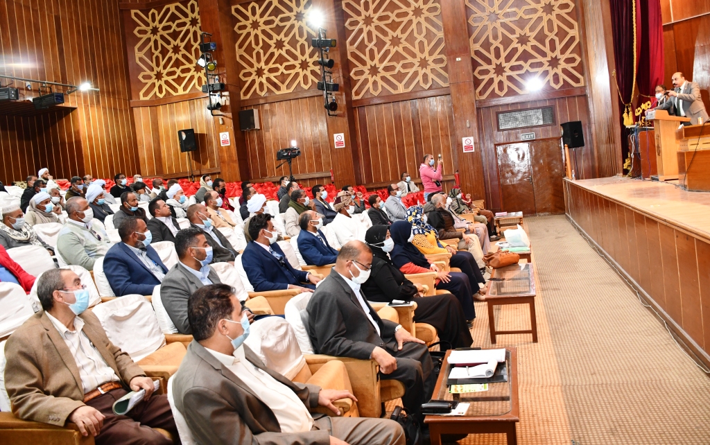 جانب من المؤتمر جانب من المؤتمر