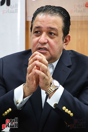 النائب علاء عابد رئيس لجنة النقل (2)
