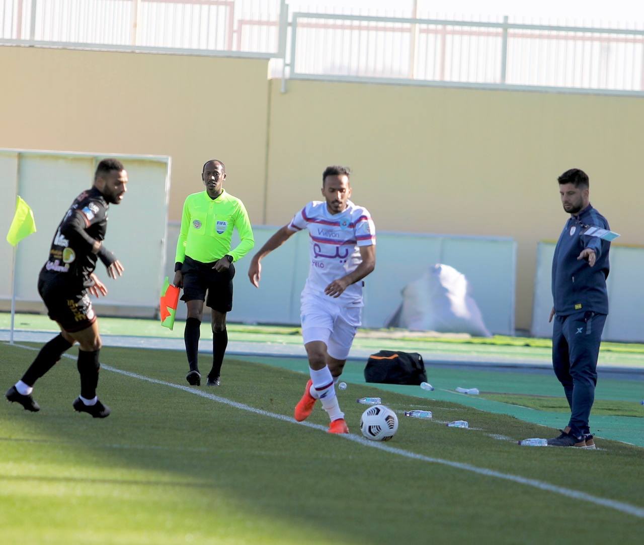 أبها ضد الشباب (4)