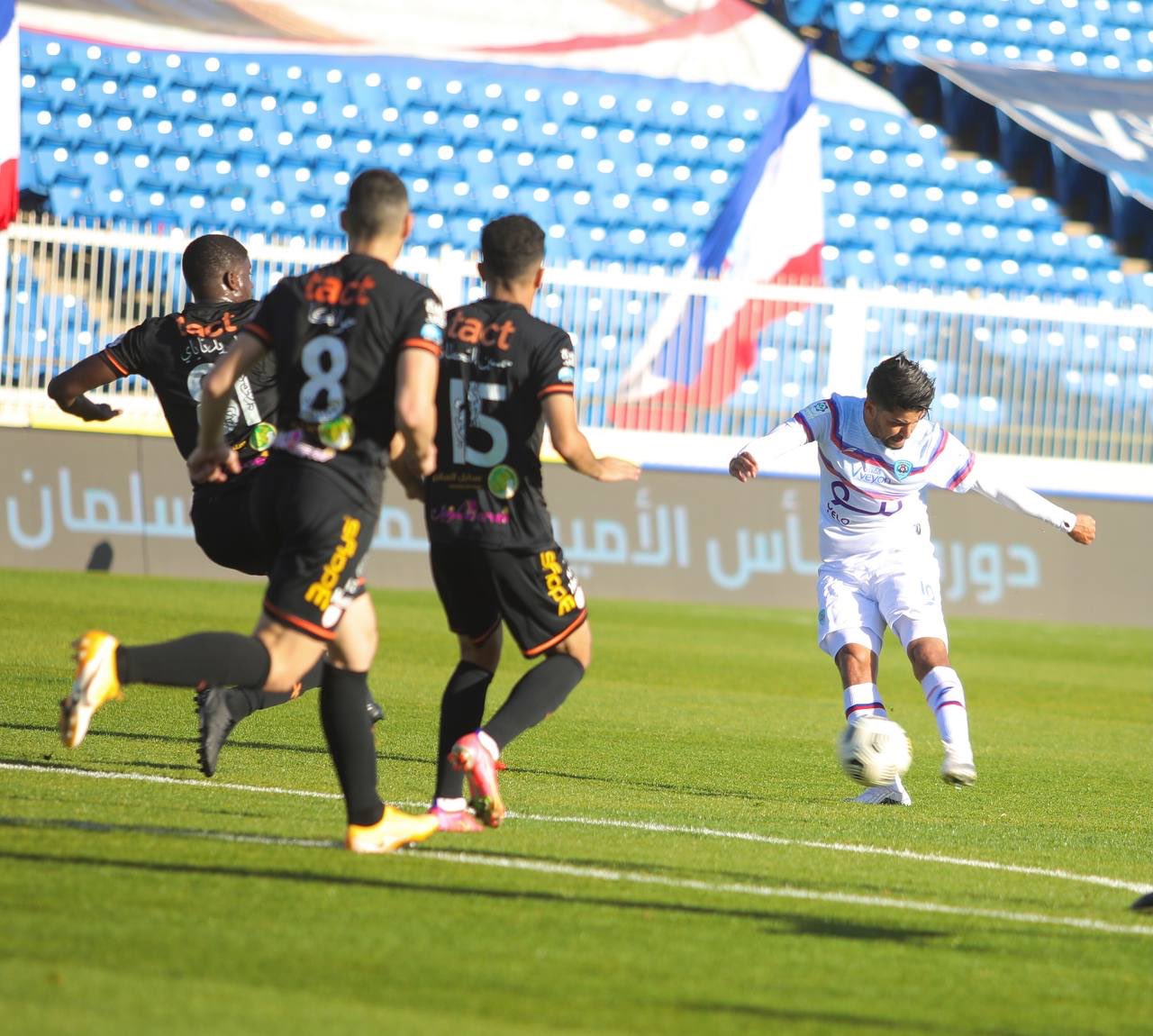 أبها ضد الشباب (1)