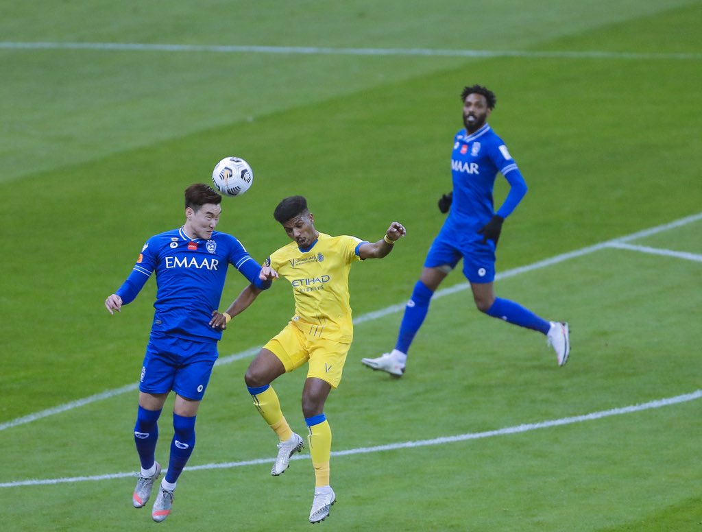 صراع على الكرة