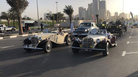 السيارات القديمة فى الإمارات (2)