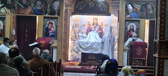 كنائس القاهرة تستأنف القداسات (13)