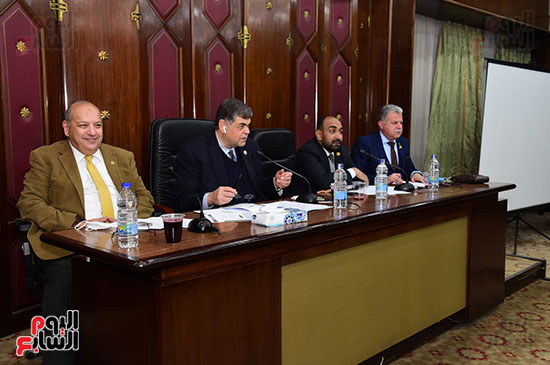 اجتماع لجنة الصحة بمجلس النواب برئاسة الدكتور أشرف حاتم (3)