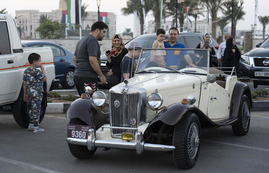 السيارات القديمة فى الإمارات (6)