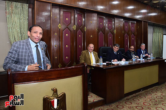 اجتماع لجنة الصحة بمجلس النواب برئاسة الدكتور أشرف حاتم (4)