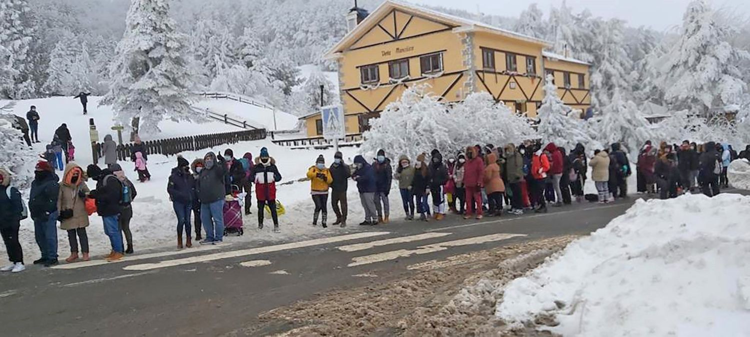 اجلاء 350 شخص بسبب الانهيارات الجليدية فى اسبانيا