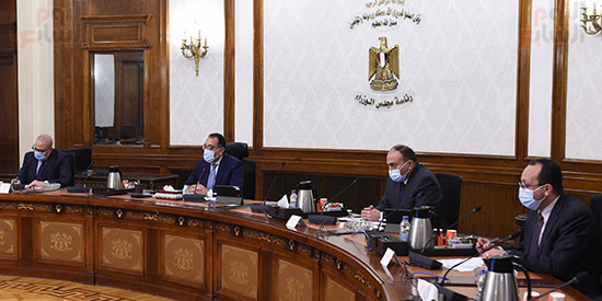 رئيس الوزراء يتابع توفير التمويل المطلوب لتنفيذ مبادرة الرئيس سكن كل المصريين (4)