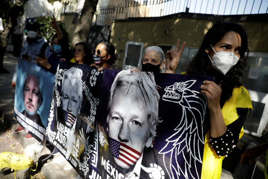 رئيس المكسيك قرر منح حق اللجوء لمؤسس ويكيليكس