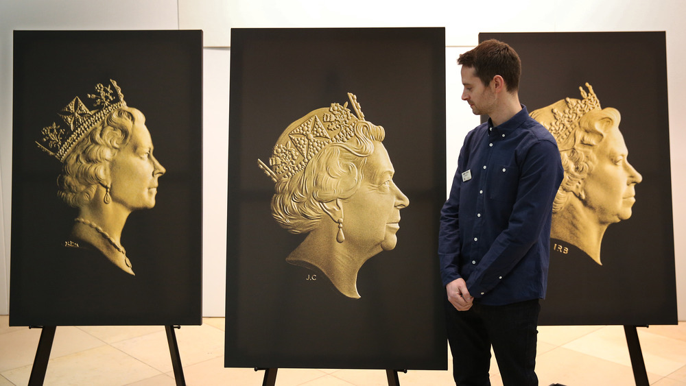 Coins with the face of Queen Elizabeth