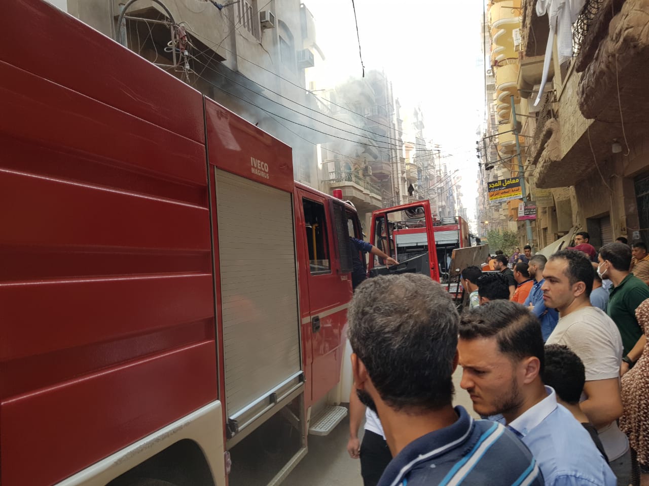 نشوب حريق هائل فى عقار بالمنصورة  (5)