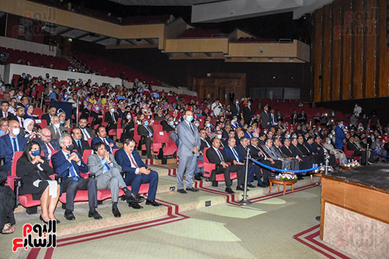 محافظة الإسكندرية تحتفل بالذكرى الـ48 لانتصارات أكتوبر المجيدة (11)