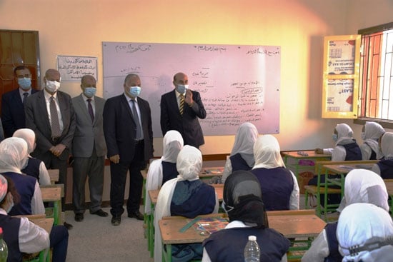 محافظ أسوان يفتتح مدرسة الناصرية الإعدادية بنات (8)