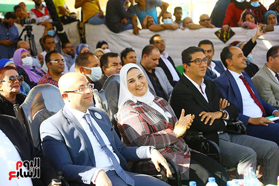 وزيرة التضامن تطلق بالوعى مصر بتتغير للأفضل (4)