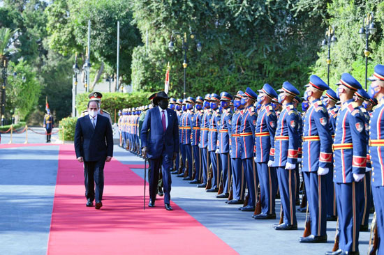 الرئيس-السيسى-يستقبل-نظيره-رئيس-جنوب-السودان--(3)
