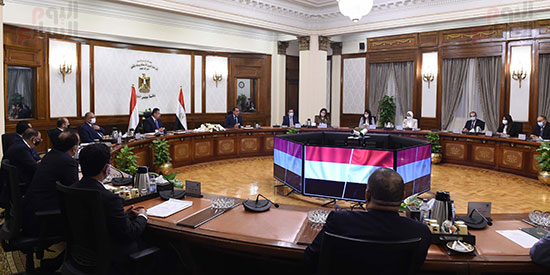 رئيسا وزراء مصر واليمن يترأسان جلسة مباحثات لبحث سبل تعزيز علاقات التعاون بين البلدين (10)