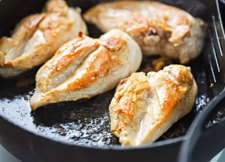 الدجاج مصدر جيد للبروتين
