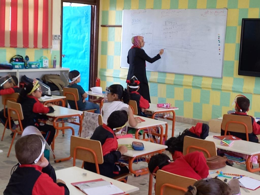 رئيس مركز ومدينة بيلا يتفقد المدرسة المصرية اليابانية بقرية إبشان (8)