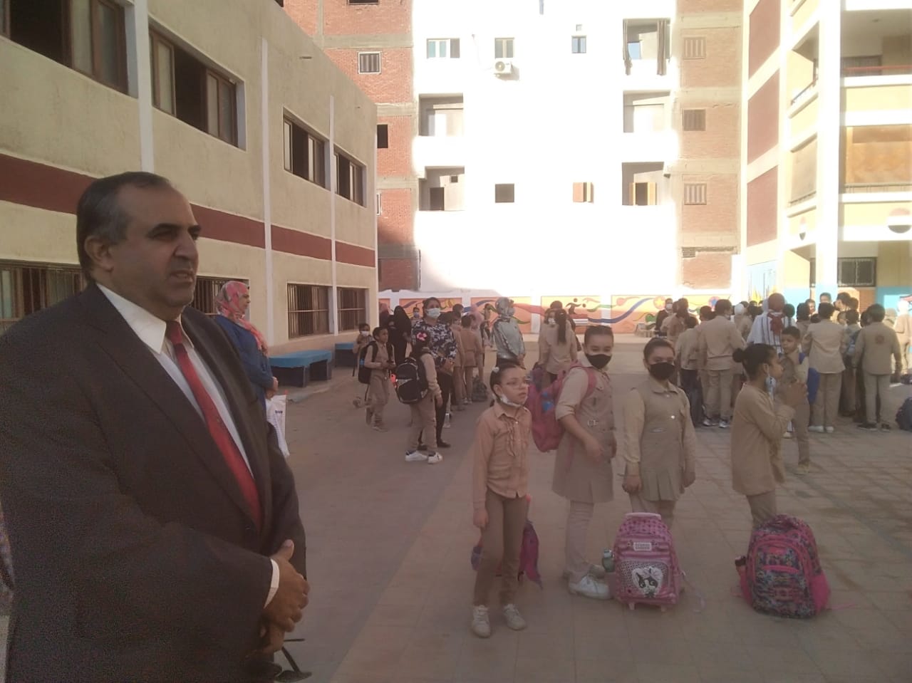 طابور الصباح من مدرسة هدى شعراوى بكفر الشيخ (15)