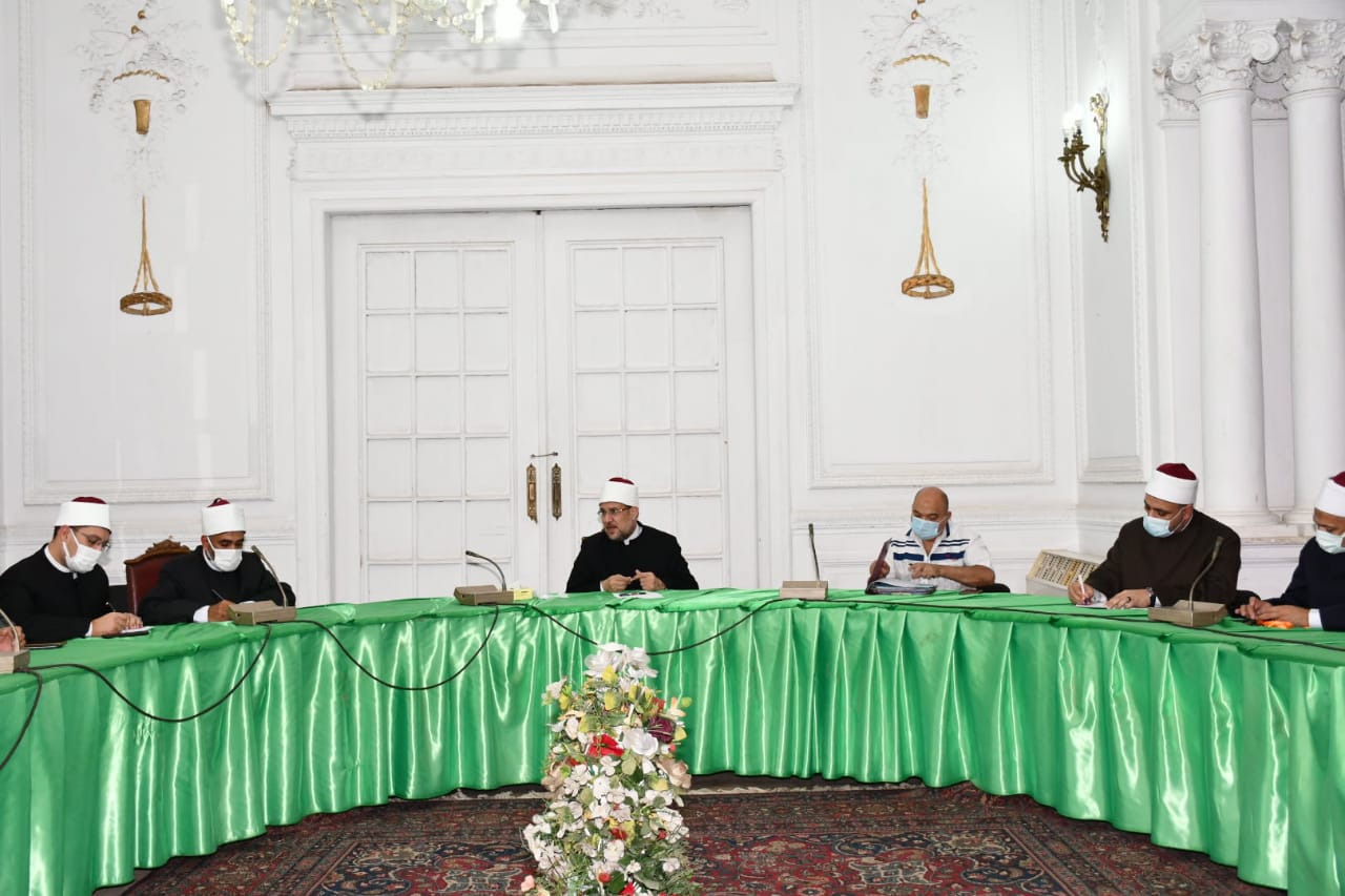 اجتماع وزير الأوقاف مع مديرى المديريات (3)