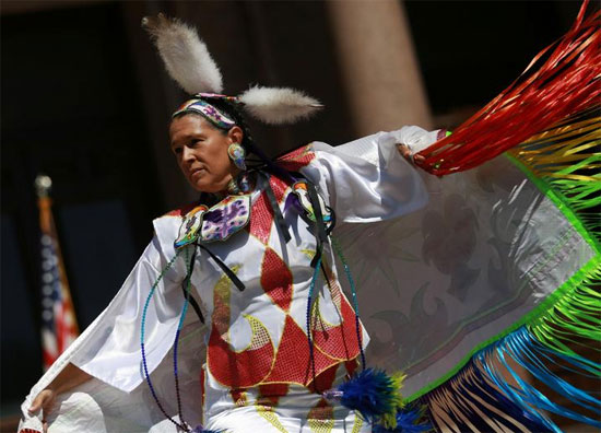 رقصة حدث للاحتفال بيوم الشعوب الأصلية في تكساس