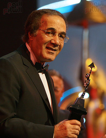 محمود ياسين فاز بجائزة مهرجان القاهرة