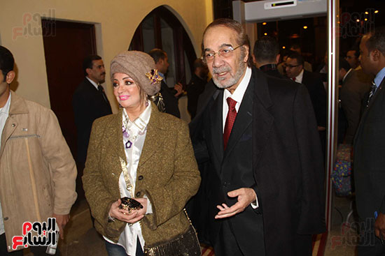 محمود ياسين و زوجتة شهيرة فى افتتاح المسرح القومى