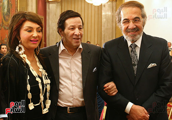 محمود ياسين و سعيد صالح و نبيلة عبيد
