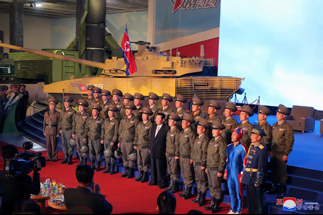معرض تطوير الدفاع، في بيونغ يانغ، كوريا الشمالية