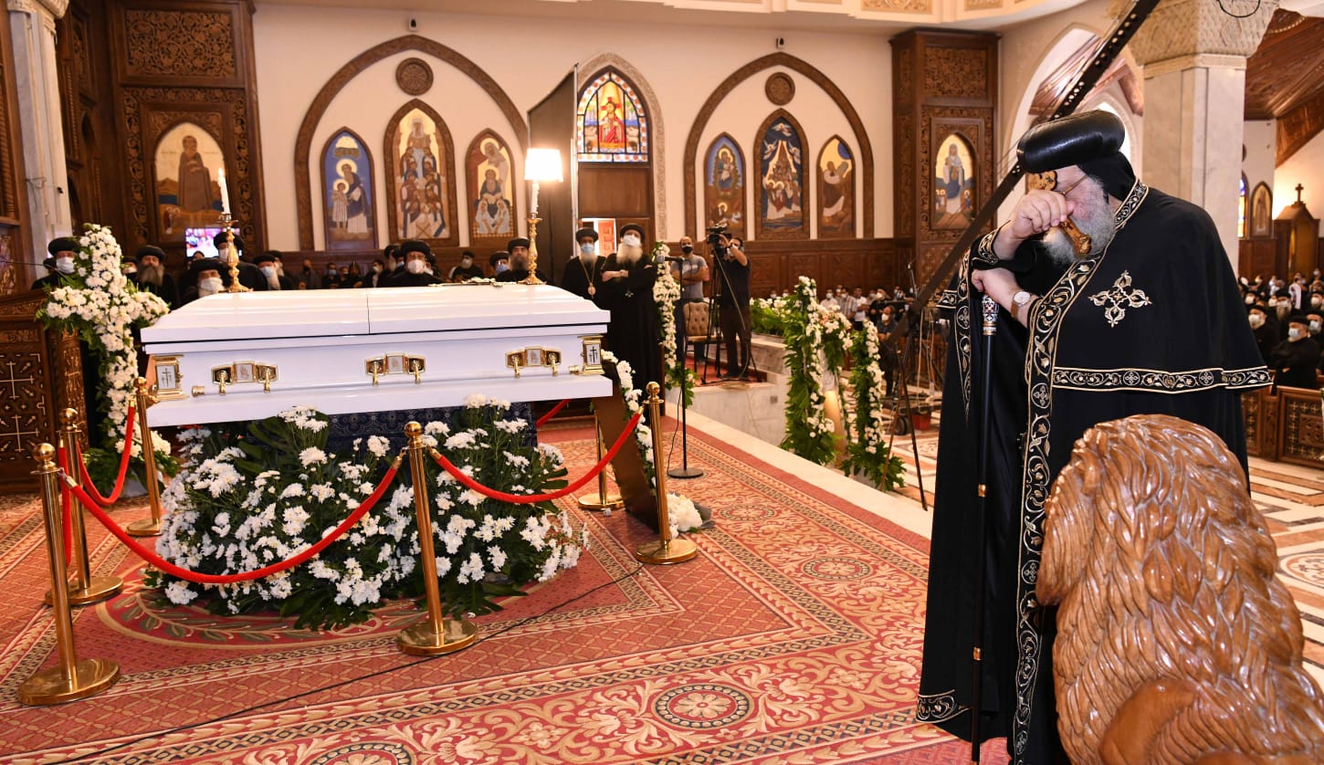 جنازة الانبا كاريس اسقف المحلة (8)