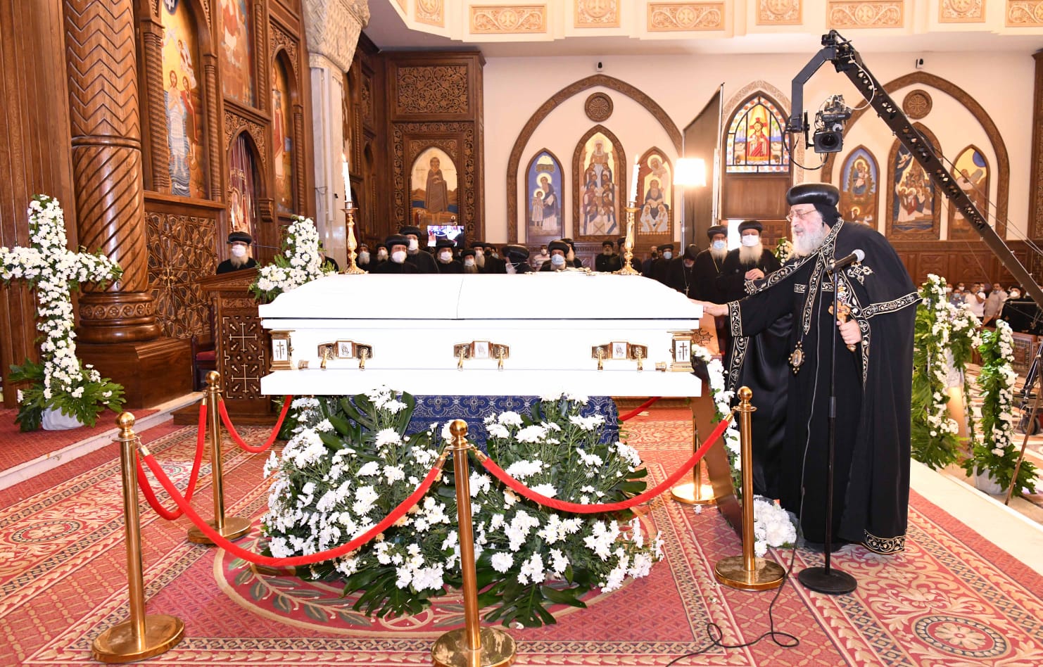 جنازة الانبا كاريس اسقف المحلة (3)